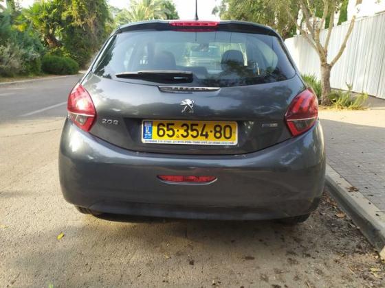 פיג'ו 208 Access אוט' 1.2 (110 כ"ס) בנזין 2017 למכירה בפתח תקווה