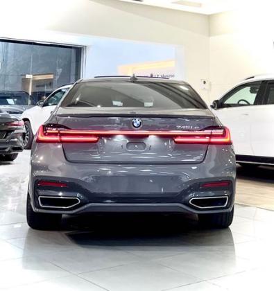 ב.מ.וו סדרה 7 745LE M-Superior הייבריד אוט' 3.0 (286 כ''ס) היברידי חשמל / בנזין 2021 למכירה בראשון לציון