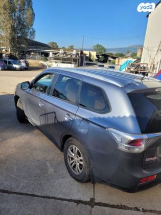 מיצובישי אאוטלנדר Instyle אוט' 7 מק' 2.0 (150 כ"ס) בנזין 2015 למכירה בראש פינה