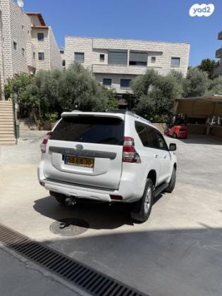 טויוטה לנד קרוזר ארוך 4X4 Luxury אוט' דיזל 7 מק' 3.0 (190 כ''ס) דיזל 2014 למכירה בנצרת