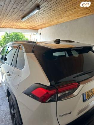 טויוטה RAV4 הייבריד E-motion Sky הייבריד אוט' 2.5 (178 כ''ס) בנזין 2022 למכירה בבסמת טבעון