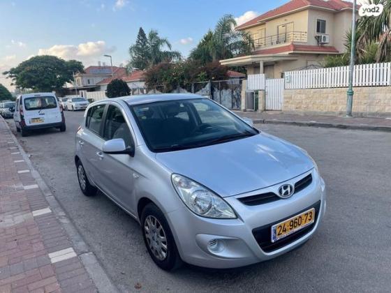 יונדאי i20 GLI אוט' 1.4 (100 כ"ס) בנזין 2010 למכירה בחדרה