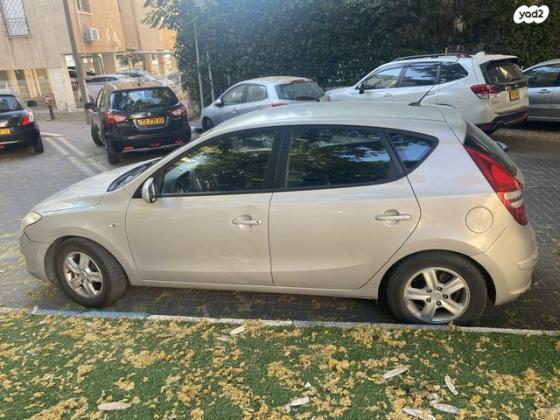 יונדאי i30 Premium אוט' 1.6 (126 כ''ס) בנזין 2008 למכירה בהרצליה