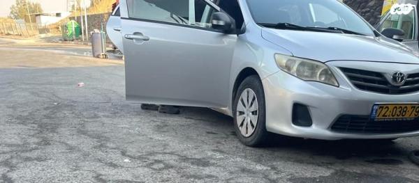 טויוטה קורולה Sun Plus 4 אוט' 1.6 (124 כ''ס) בנזין 2012 למכירה בטובא זנגריה