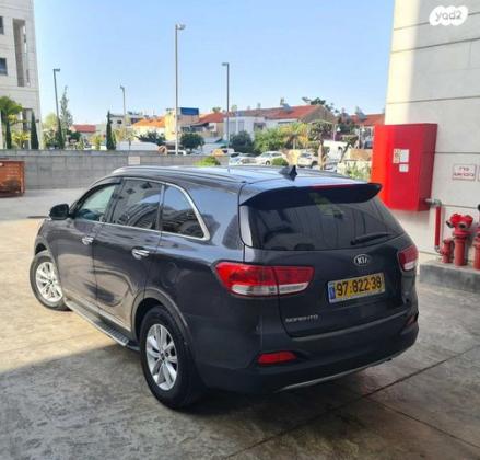 קיה סורנטו Urban אוט' 7 מק' 2.4 (188 כ"ס) בנזין 2016 למכירה בראשון לציון