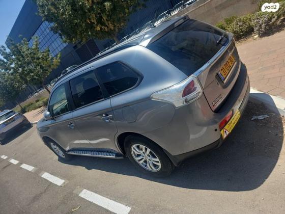 מיצובישי אאוטלנדר Instyle אוט' 7 מק' 2.0 (150 כ"ס) בנזין 2014 למכירה ביבנה