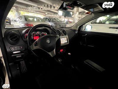 אלפא רומיאו מיטו / MITO Move ידני 1.4 (155 כ''ס) בנזין 2010 למכירה בתל אביב יפו