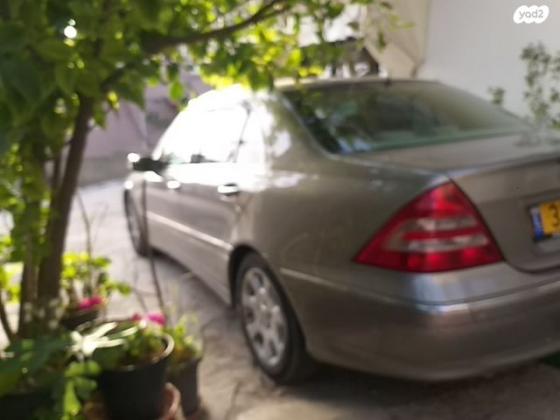 מרצדס C-Class C230 Luxury אוט' 2.5 (204 כ''ס) בנזין 2006 למכירה בנצרת