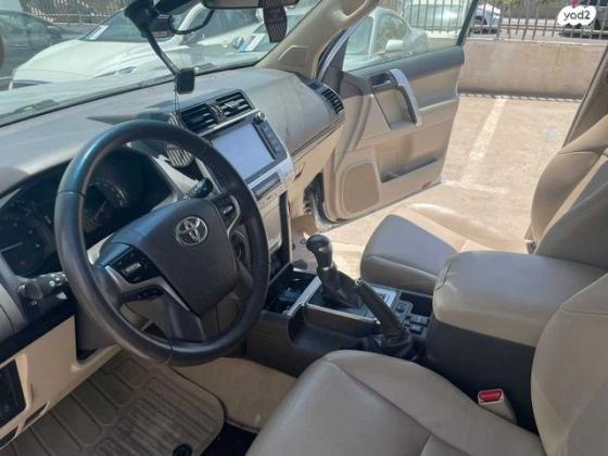 טויוטה לנד קרוזר קצר 4X4 Luxury אוט' דיזל 2.8 (177 כ"ס) דיזל 2019 למכירה בבאר שבע