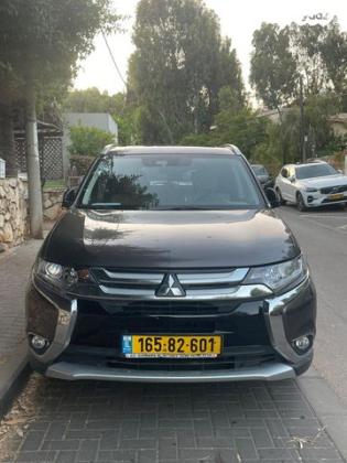 מיצובישי אאוטלנדר Instyle אוט' 7 מק' 2.0 (150 כ"ס) בנזין 2018 למכירה ברמת השרון