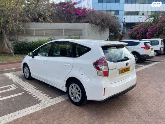 טויוטה פריוס פלוס הייבריד Active אוט' 1.8 (99 כ''ס) בנזין 2020 למכירה בגבעתיים