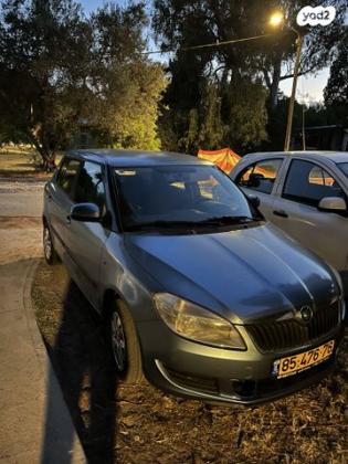סקודה פאביה Ambiente ידני 1.4 (86 כ''ס) בנזין 2012 למכירה בבת חפר