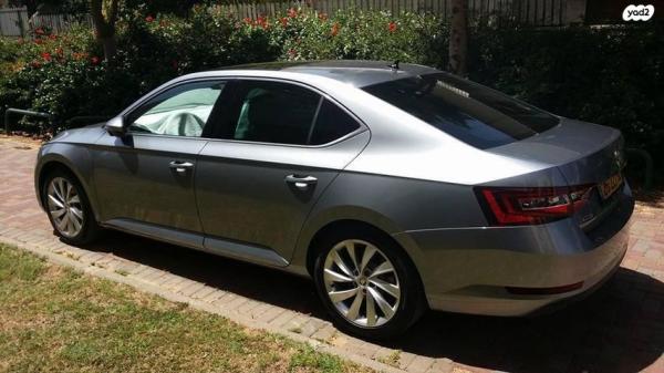 סקודה סופרב (עד 2019) Exclusive אוט' 1.8 (180 כ"ס) בנזין 2016 למכירה ברחובות