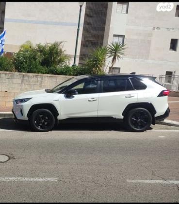 טויוטה RAV4 הייבריד E-motion הייבריד אוט' 2.5 (178 כ''ס) בנזין 2019 למכירה בחיפה