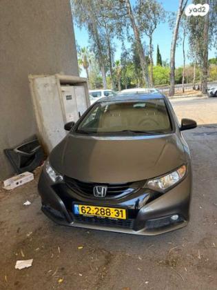 הונדה סיוויק האצ'בק החדשה Sport Design אוט' 1.8 (142 כ''ס) בנזין 2015 למכירה בחדרה