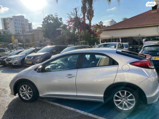 הונדה סיוויק האצ'בק החדשה Comfort אוט' 1.8 (142 כ''ס) בנזין 2014 למכירה ברחובות