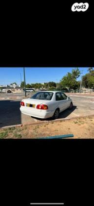 טויוטה קורולה GLI אוט' 1.6 (99-02)- 110 כ"ס בנזין 2002 למכירה ביבנה