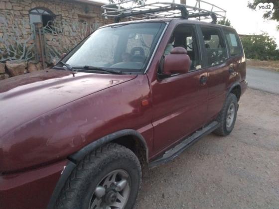 ניסאן טראנו ארוך 4X4 ידני 2.4 (124 כ''ס) בנזין 1996 למכירה בתקוע