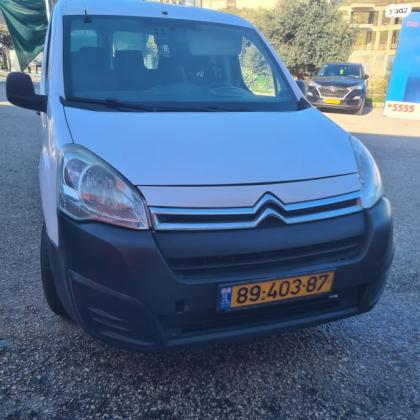 סיטרואן ברלינגו דור 2 (2008-2019) Maxi ידני דיזל טורבו 4 דל' 6 מק' 1.6 (100 כ"ס) דיזל 2017 למכירה בערערה