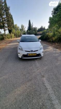 טויוטה פריוס GLI הייבריד אוט' 1.8 (99 כ"ס) בנזין 2013 למכירה בנהריה