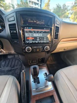 מיצובישי פג'רו ארוך 4X4 Limited אוט' 7 מק' 3.8 (250 כ''ס) בנזין 2010 למכירה בפתח תקווה