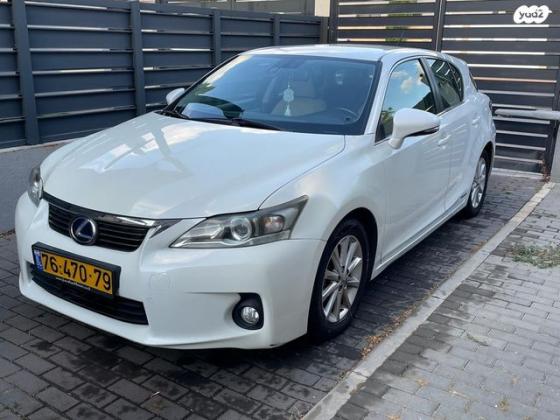 לקסוס CT200H הייבריד אוט' 1.8 (99 כ"ס) בנזין 2012 למכירה בעכו
