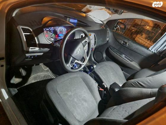 יונדאי i20 Inspire אוט' 1.4 (100 כ"ס) [2009-2015] בנזין 2011 למכירה בהרצליה