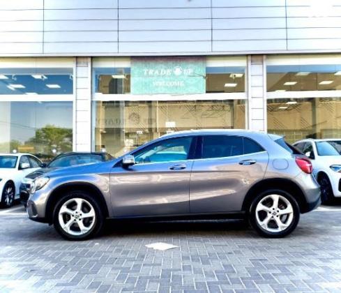 מרצדס GLA GLA200 Urban FL אוט' 1.6 (156 כ"ס) [2017 ואילך] בנזין 2018 למכירה בראשון לציון