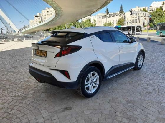טויוטה C-HR Flame הצ'בק אוט' 1.8 (122 כ''ס) בנזין 2020 למכירה בירושלים