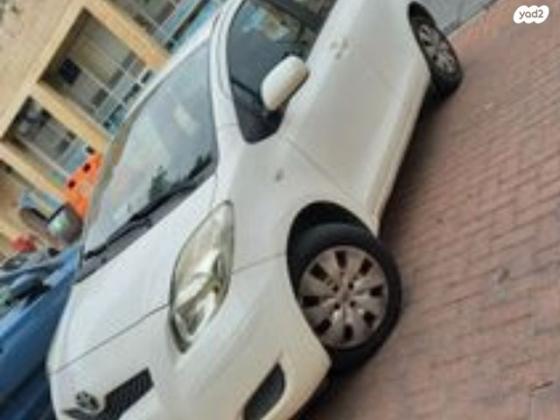 טויוטה יאריס Sol רובוטית 1.3 (100 כ"ס) בנזין 2010 למכירה בירושלים