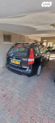 יונדאי i30CW Inspire סטיישן אוט' 1.6 (126 כ''ס) בנזין 2011 למכירה בחולון