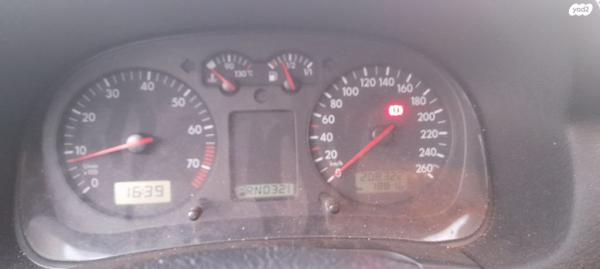 פולקסווגן גולף Comfortline אוט' 5 דל' 2.0 (115 כ''ס) בנזין 2001 למכירה בעפולה