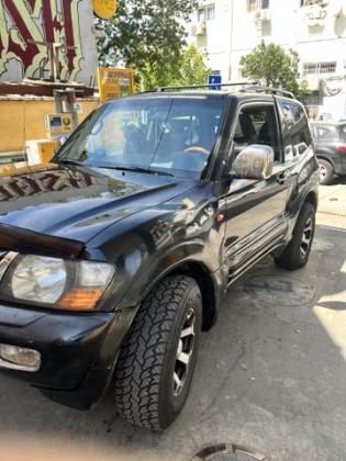 מיצובישי פג'רו קצר 4X4 GLS אוט' דיזל 5 מק' 3.2 (160 כ''ס) דיזל 2001 למכירה בתל אביב יפו