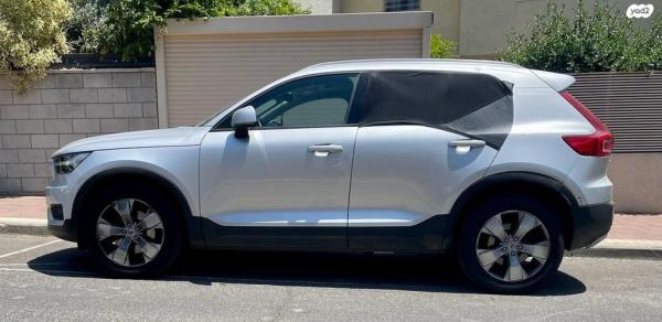 וולוו XC40 T4 Momentum אוט' 2.0 (190 כ''ס) בנזין 2018 למכירה בקרית אונו