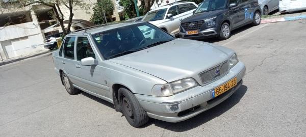 וולוו S70 SE אוט' 2.4 בנזין 2000 למכירה ברחובות