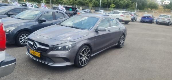 מרצדס CLA CLA180 SE אוט' 1.6 (122 כ''ס) בנזין 2017 למכירה בדאלית אל כרמל