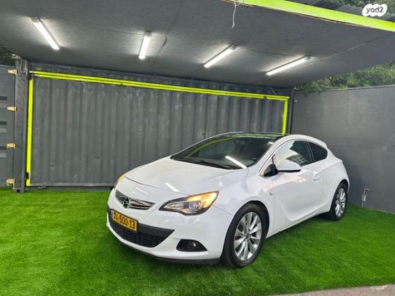 אופל אסטרה GTC Sport קופה אוט' 1.4 (140 כ"ס) בנזין 2013 למכירה בחיפה