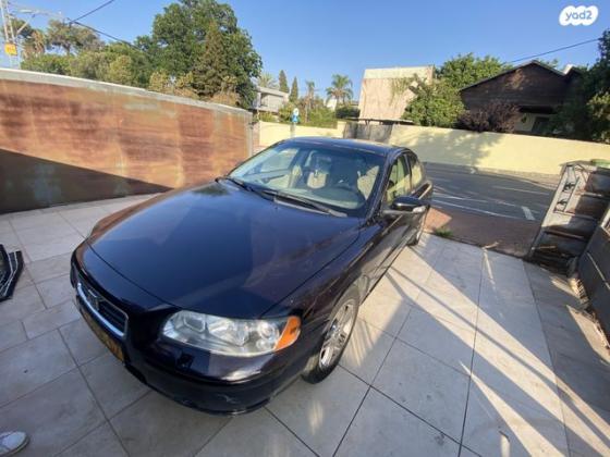 וולוו S60 אוט' 2.4 (140 כ''ס) בנזין 2008 למכירה ברעננה