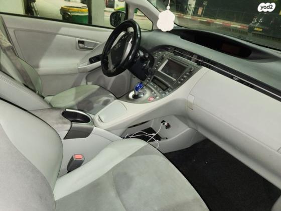 טויוטה פריוס GLI הייבריד אוט' 1.8 (99 כ"ס) בנזין 2014 למכירה בירושלים