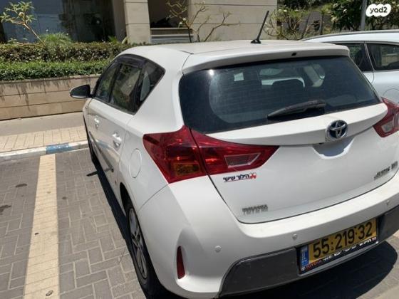 טויוטה אוריס הייבריד T2 הייבריד אוט' 1.8 (99 כ"ס) בנזין 2015 למכירה בתל אביב יפו