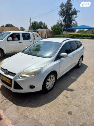 פורד פוקוס Trend סטיישן אוט' 1.6 (125 כ''ס) בנזין 2012 למכירה באשדוד