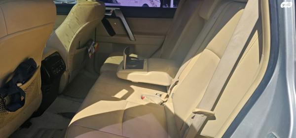 טויוטה לנד קרוזר ארוך 4X4 Luxury אוט' דיזל 7 מק' 2.8 (177 כ"ס) דיזל 2016 למכירה בבית ג'ן