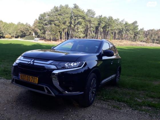 מיצובישי אאוטלנדר Premium אוט' 7 מק' 2.0 (150 כ''ס) בנזין 2020 למכירה בירושלים