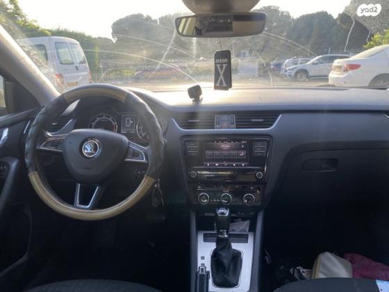 סקודה אוקטביה Ambition אוט' 1.0 (115 כ"ס) בנזין 2017 למכירה בחולון