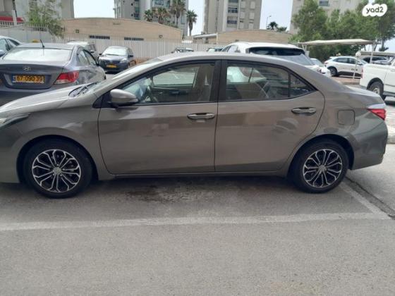 טויוטה קורולה Sun אוט' 1.6 (132 כ"ס) בנזין 2017 למכירה בבת ים