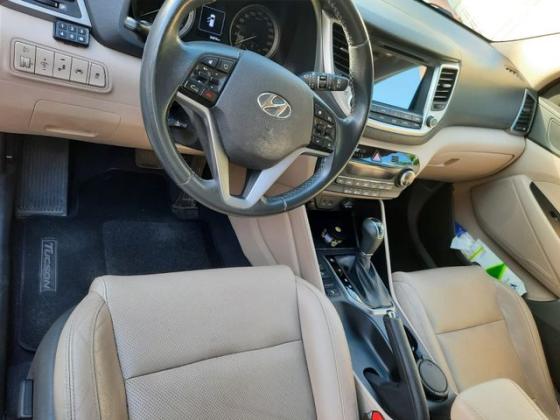 יונדאי טוסון Luxury אוט' בנזין 2.0 (155 כ"ס) בנזין 2018 למכירה בתל אביב יפו