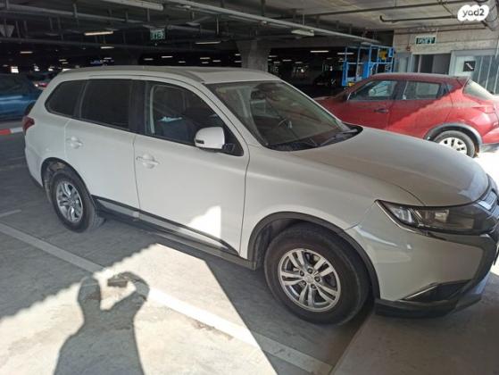 מיצובישי אאוטלנדר Instyle אוט' 7 מק' 2.0 (150 כ"ס) בנזין 2016 למכירה בבית דגן