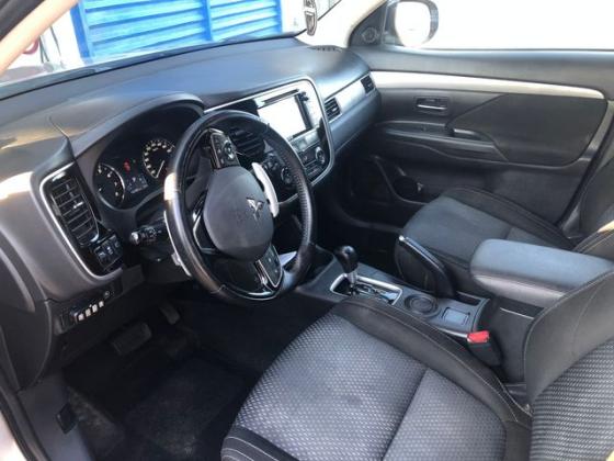 מיצובישי אאוטלנדר Instyle אוט' 7 מק' 2.0 (150 כ"ס) בנזין 2016 למכירה בחופית