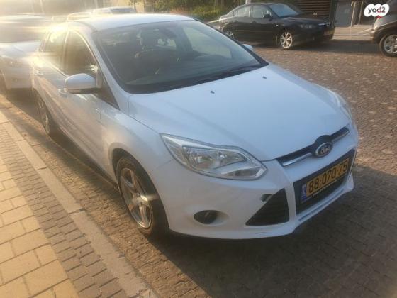 פורד פוקוס Trend סדאן אוט' 1.6 (125 כ"ס) בנזין 2013 למכירה בקדימה צורן