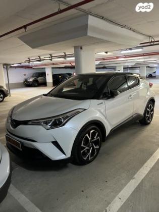 טויוטה C-HR Executive הייבריד אוט' 1.8 (122 כ"ס) בנזין 2019 למכירה בנתניה